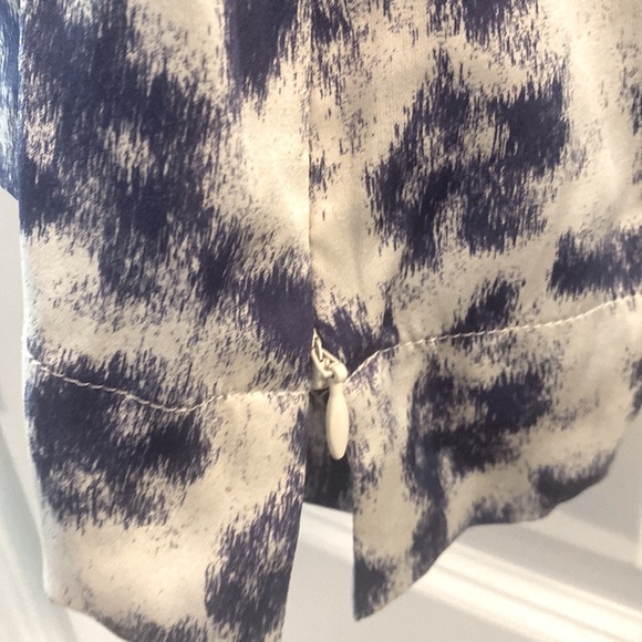 Halogen Silk White & Purple Silk Tanktop Blouse - Picture 10 of 11